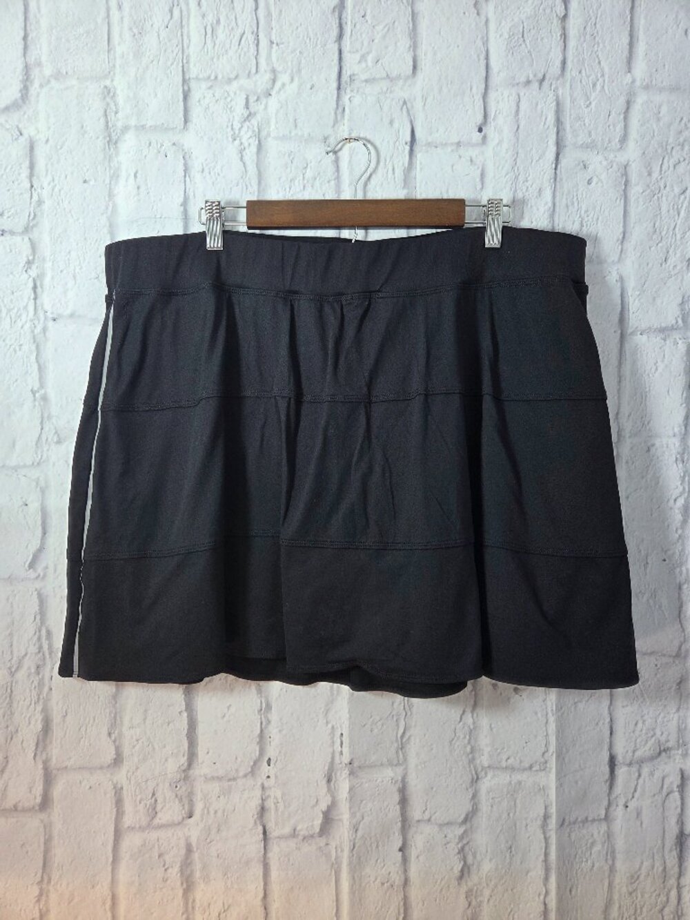 Livi Active Lane Bryant 22/24 Black Pull On Stretch Preppy SUmmer Casual Skort